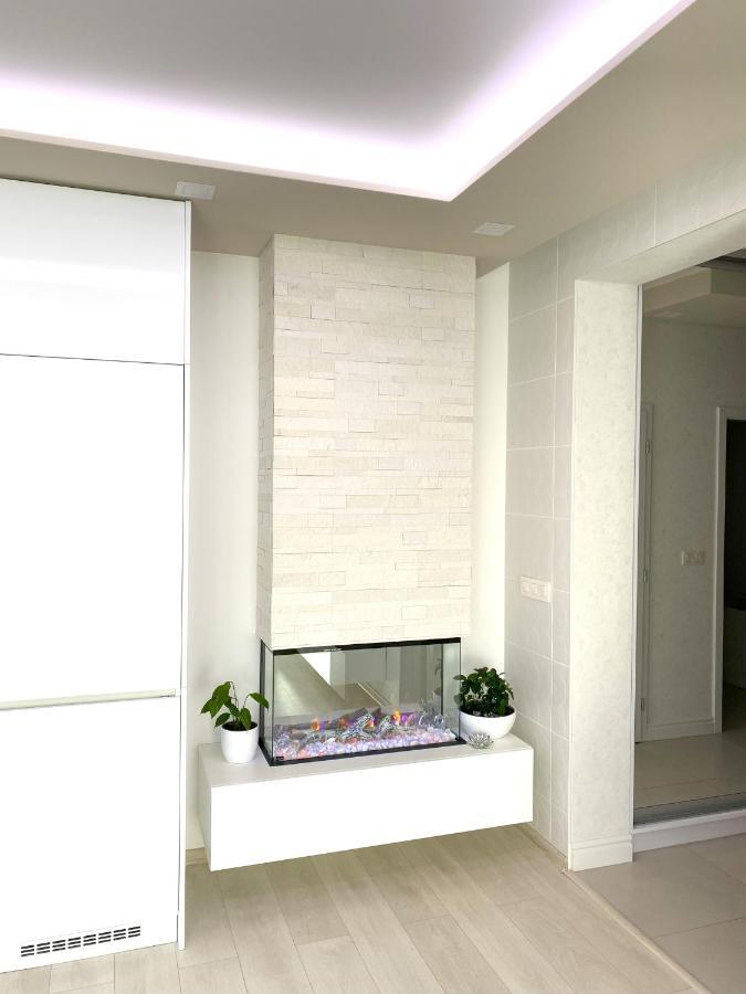 Die Eleganz - Apartment Near The City Center With Free Parking Братислава Екстериор снимка