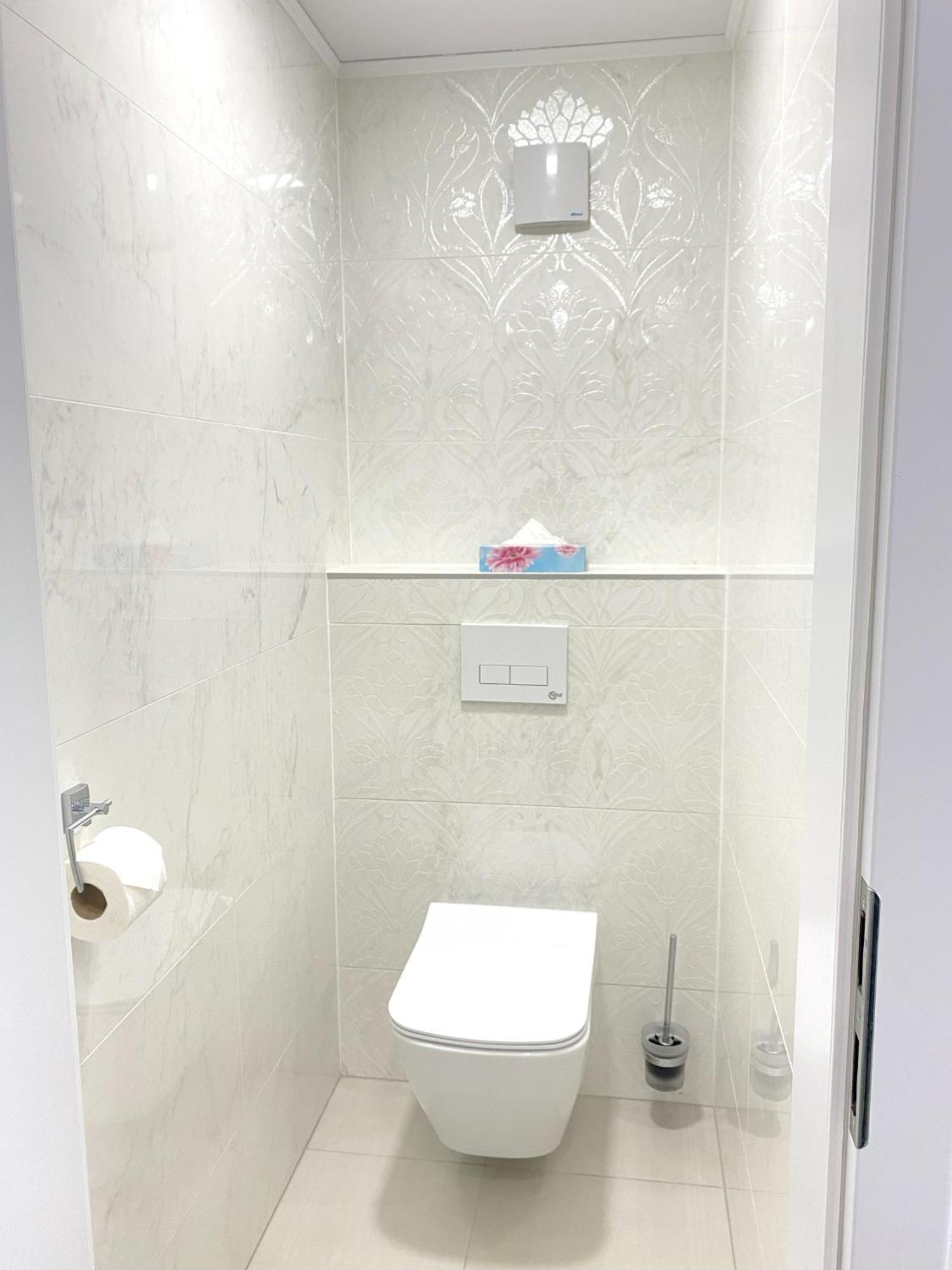 Die Eleganz - Apartment Near The City Center With Free Parking Братислава Екстериор снимка
